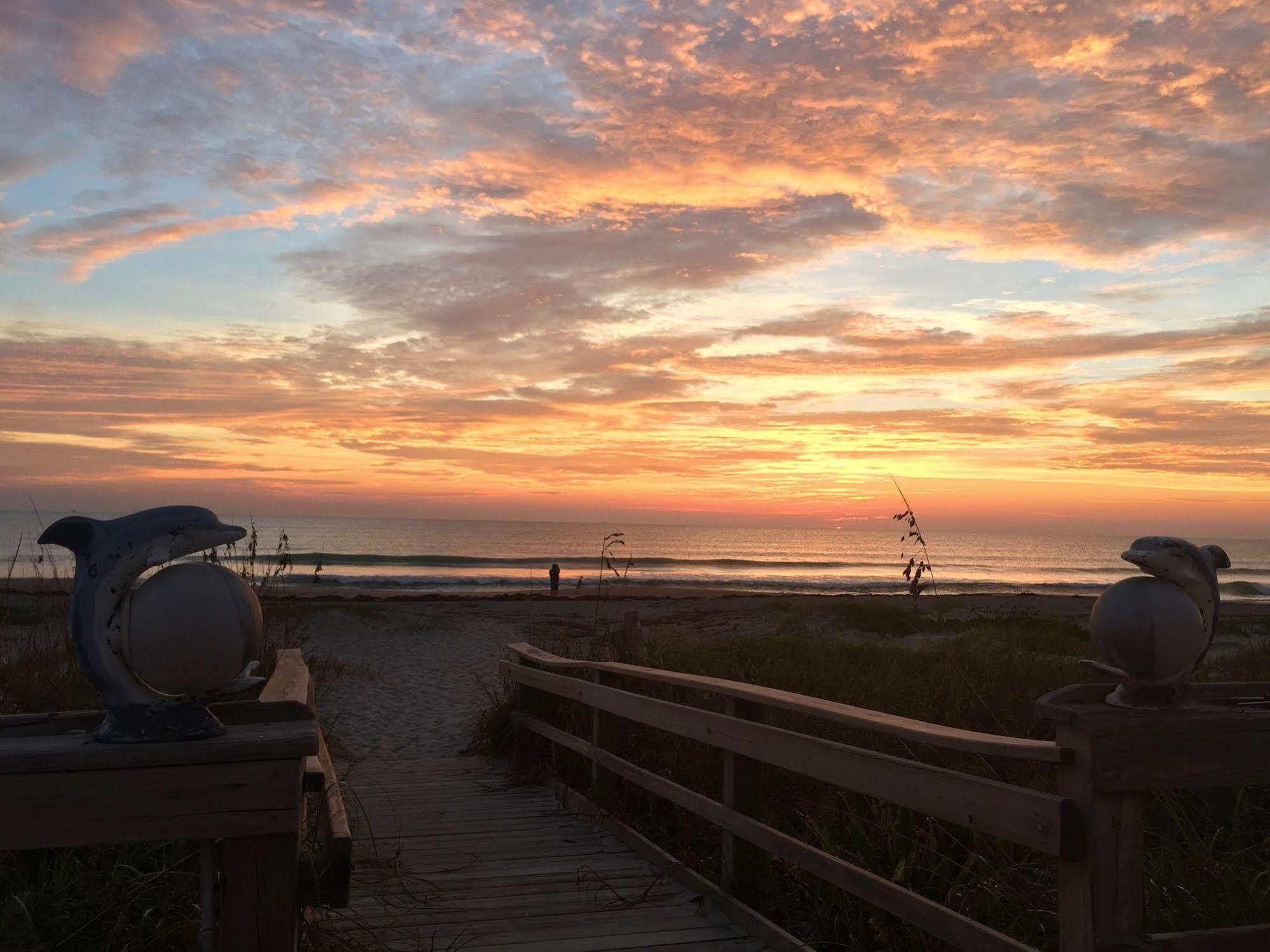 Surf Studio Beach Resort Cocoa Beach Εξωτερικό φωτογραφία
